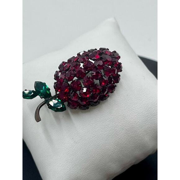 Vintage Signed Strawberry
Vibrant Red Green Rhinestones
Austria Pin Brooch - Picture 9 of 15